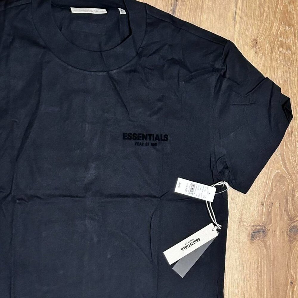 Essentials Black T-shirt